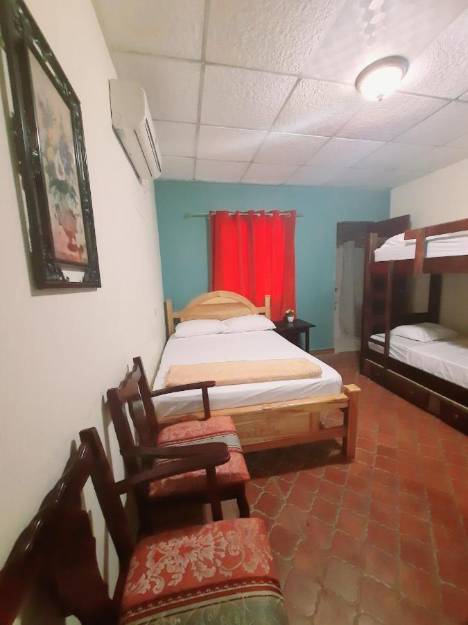 Bluerock Hostal Давид Екстер'єр фото