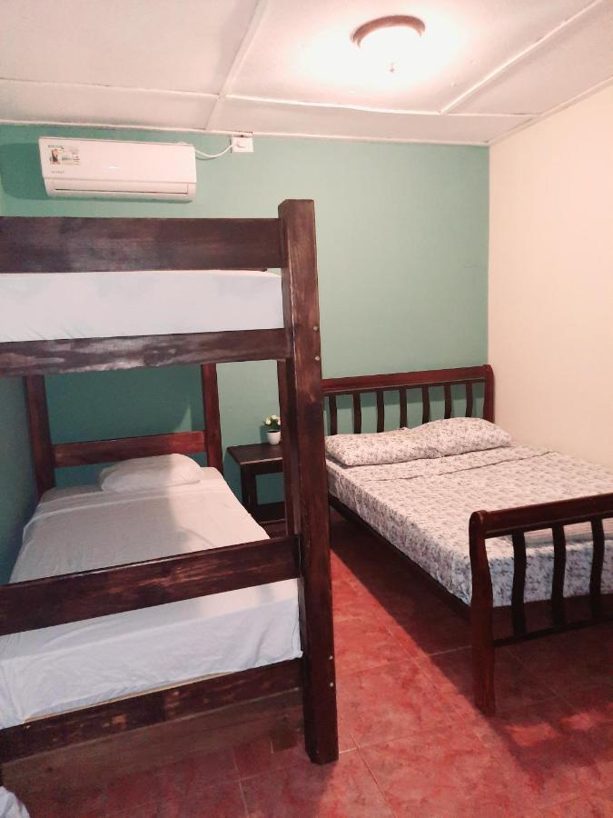 Bluerock Hostal Давид Екстер'єр фото